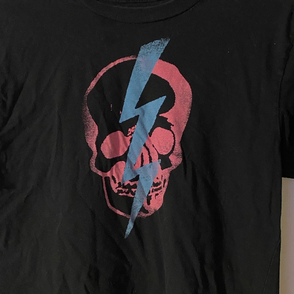 Now and zen black t shirt medium